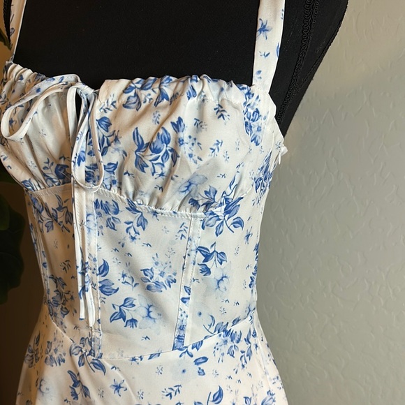 Floral Blue and White Mini Dress - Picture 12 of 13